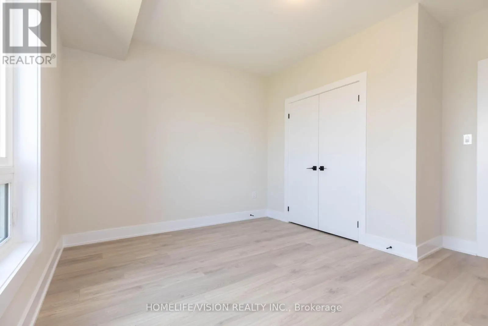 312 - 1 CHEF LANE