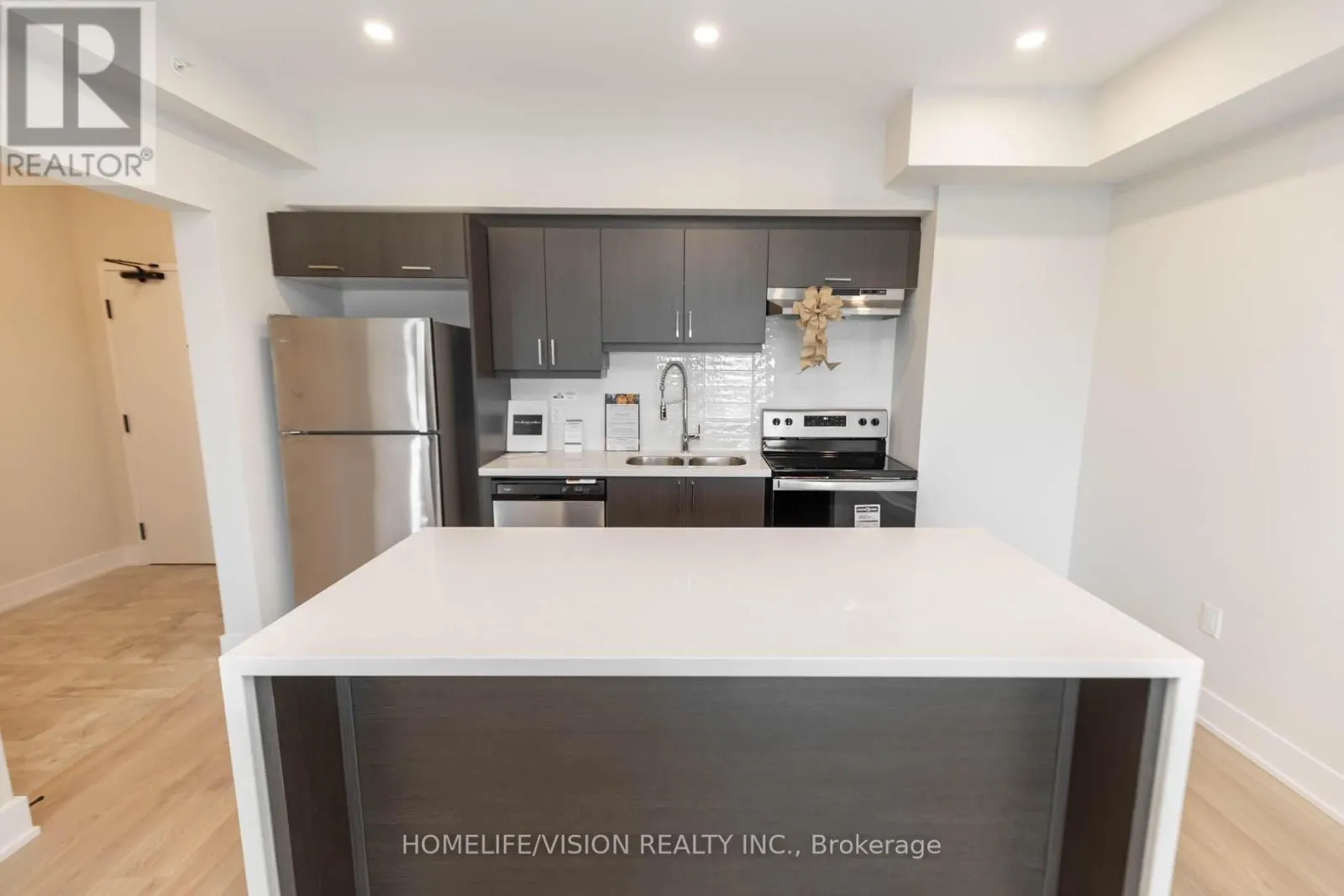 312 - 1 CHEF LANE