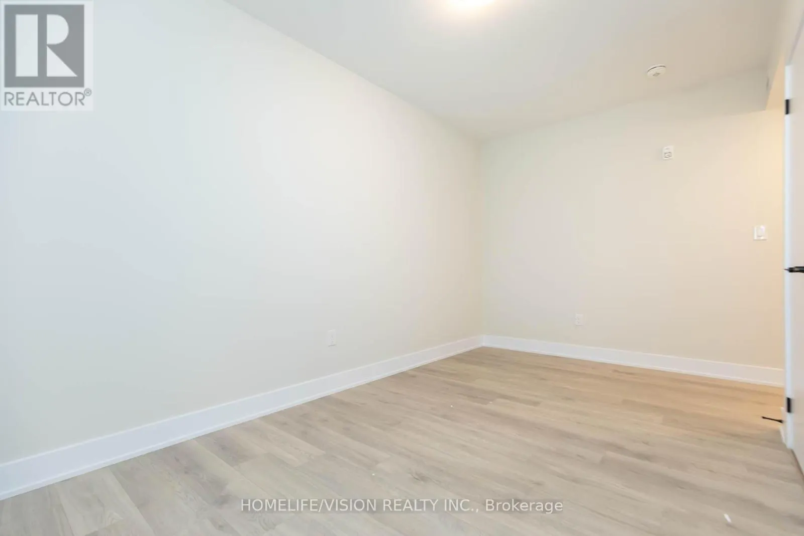 312 - 1 CHEF LANE