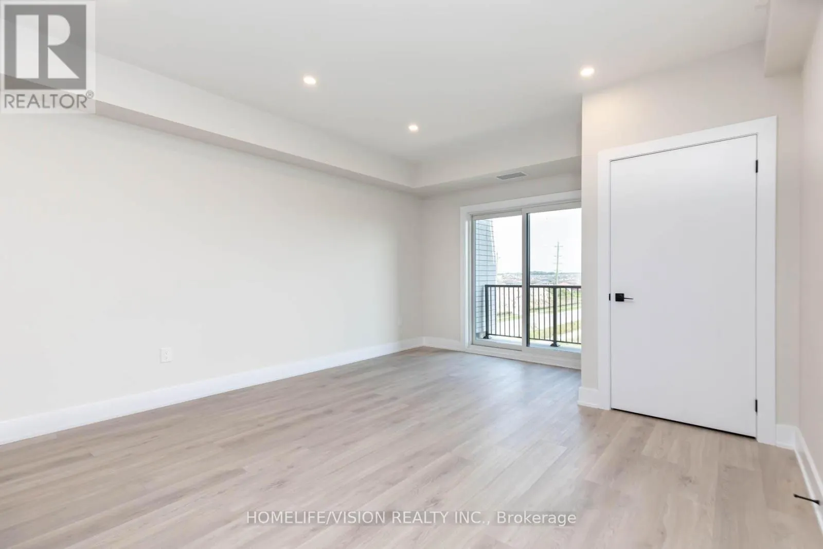 312 - 1 CHEF LANE