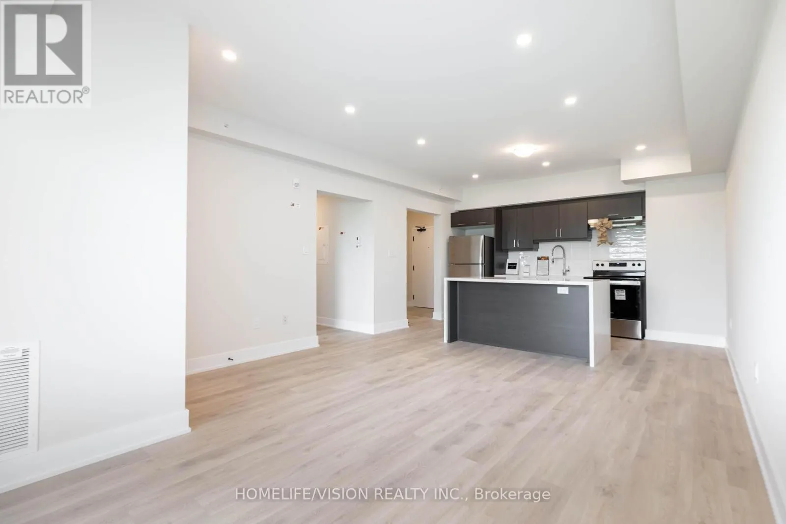312 - 1 CHEF LANE