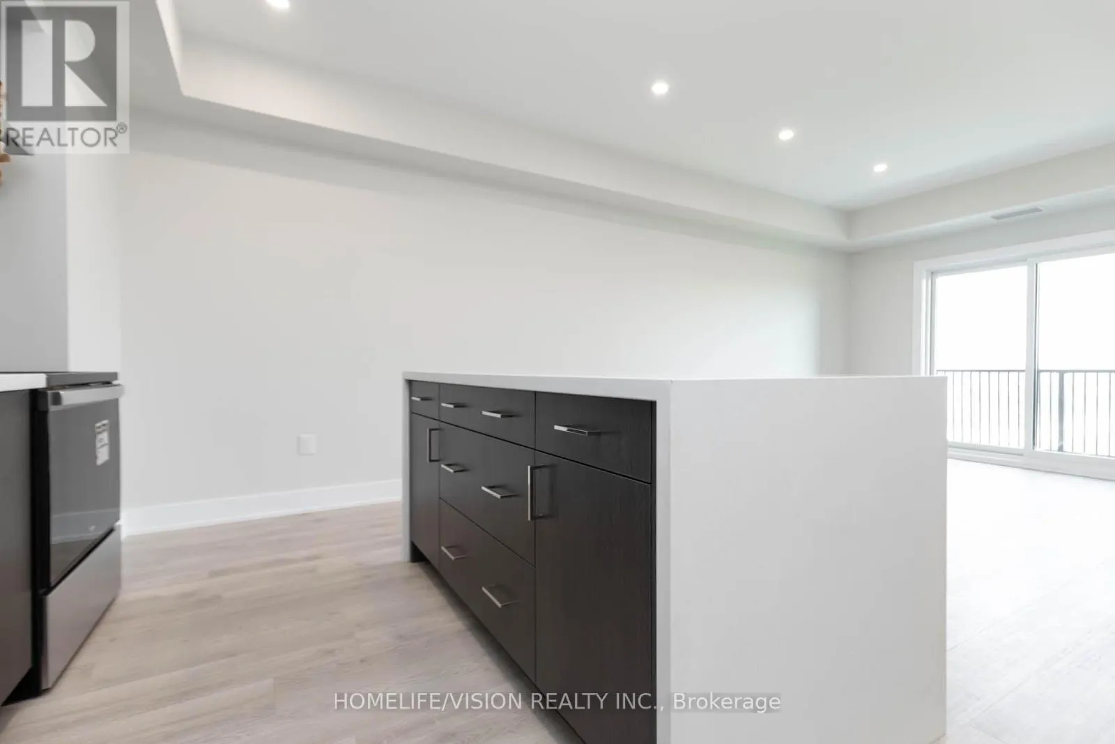 312 - 1 CHEF LANE