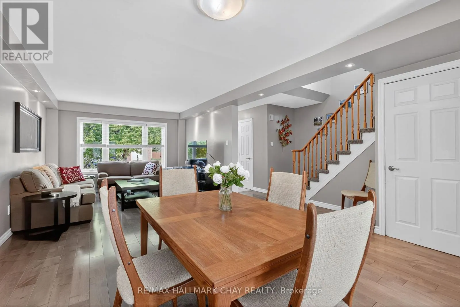 46 MOON DRIVE