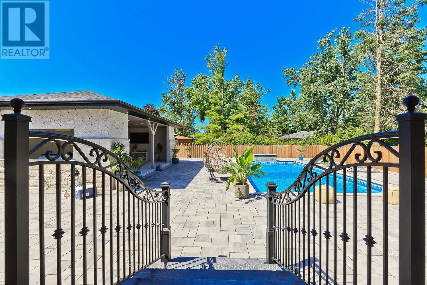 214 ASHFORD DRIVE
