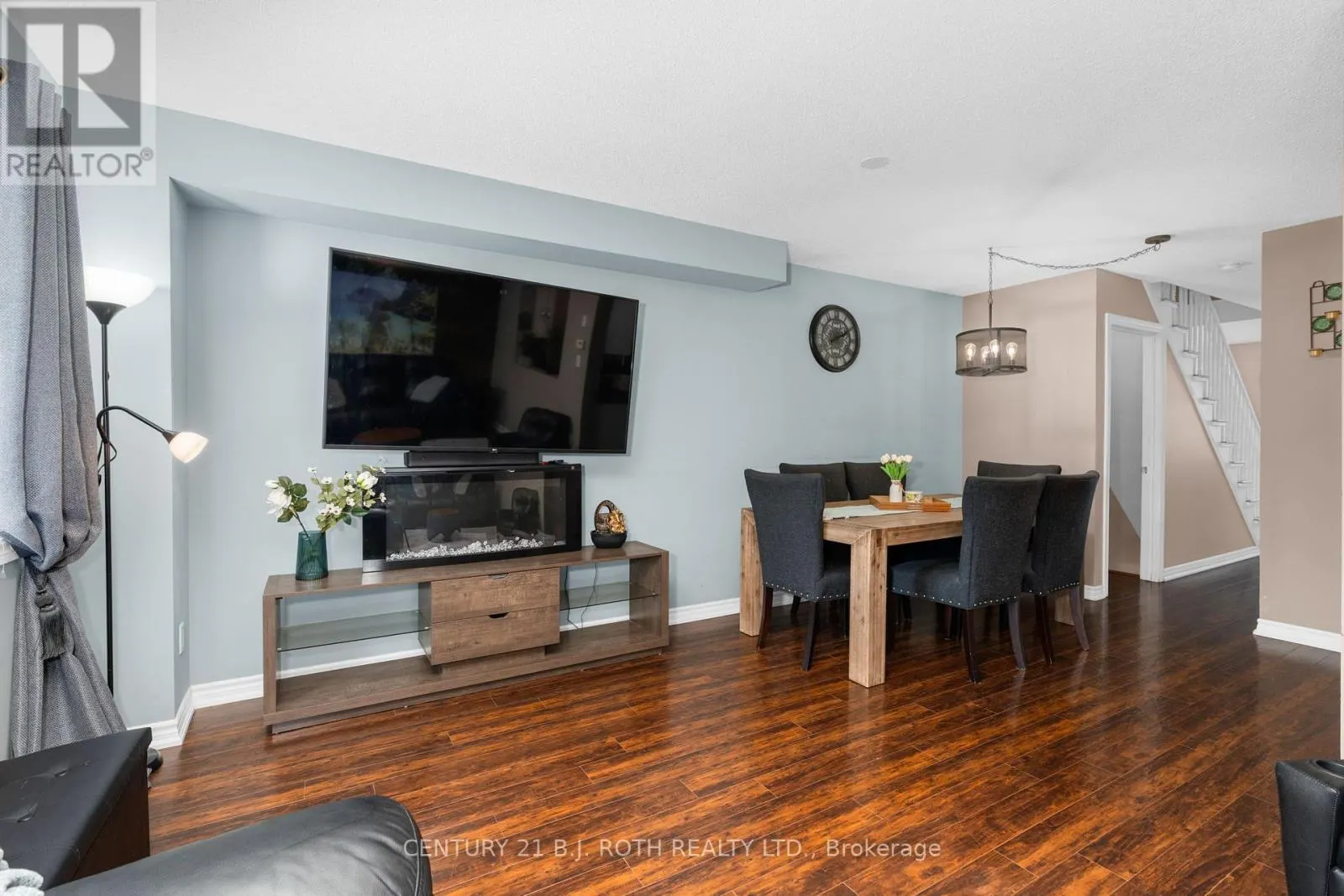 221 HARVIE ROAD