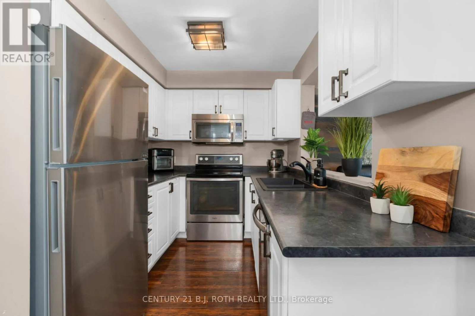 221 HARVIE ROAD