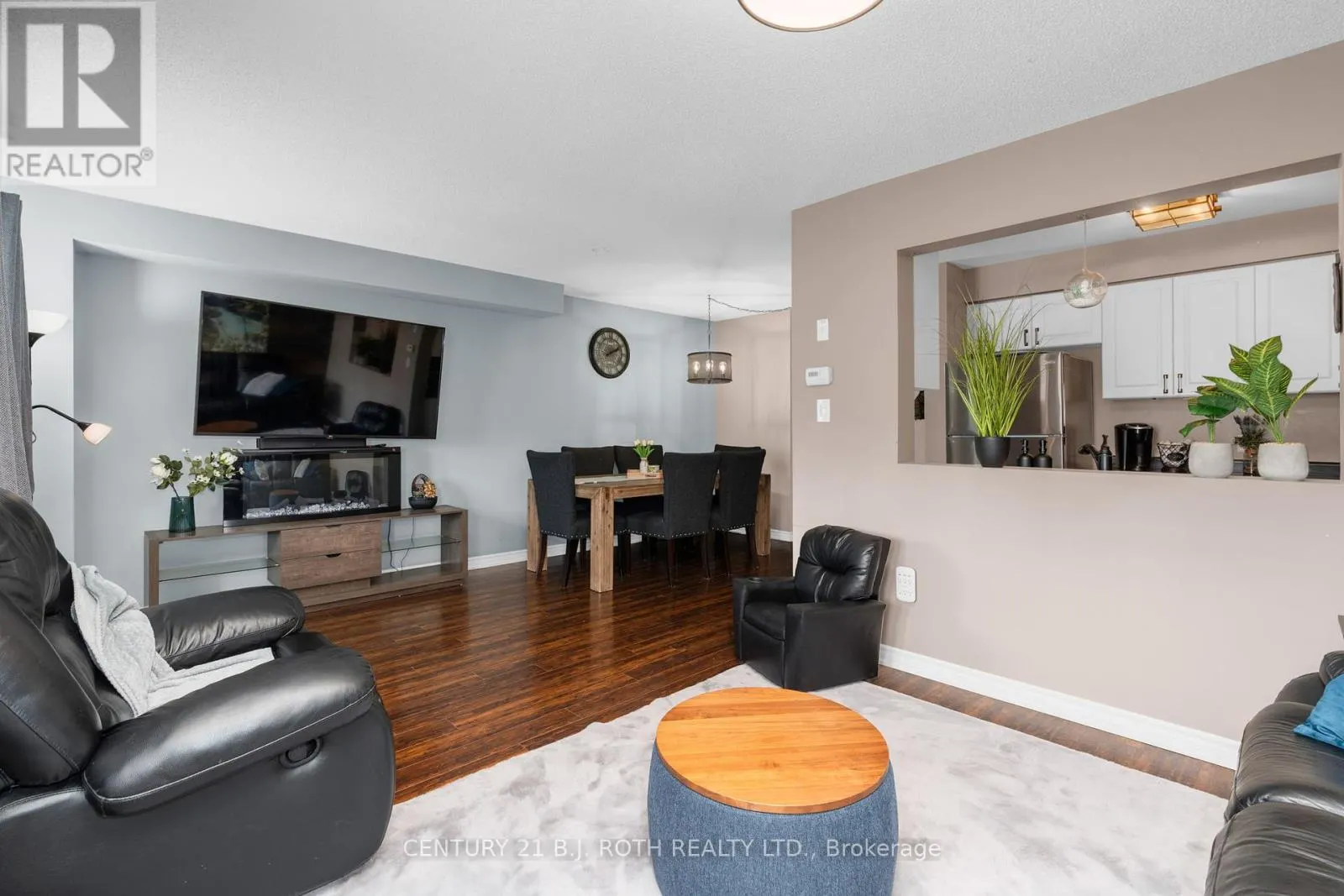 221 HARVIE ROAD