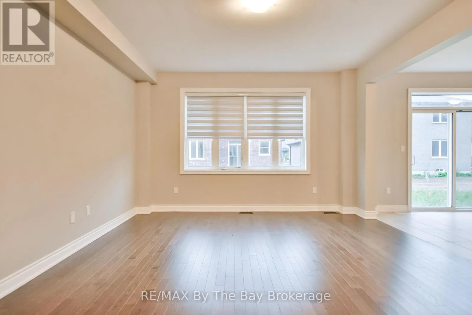 21 AMBER DRIVE