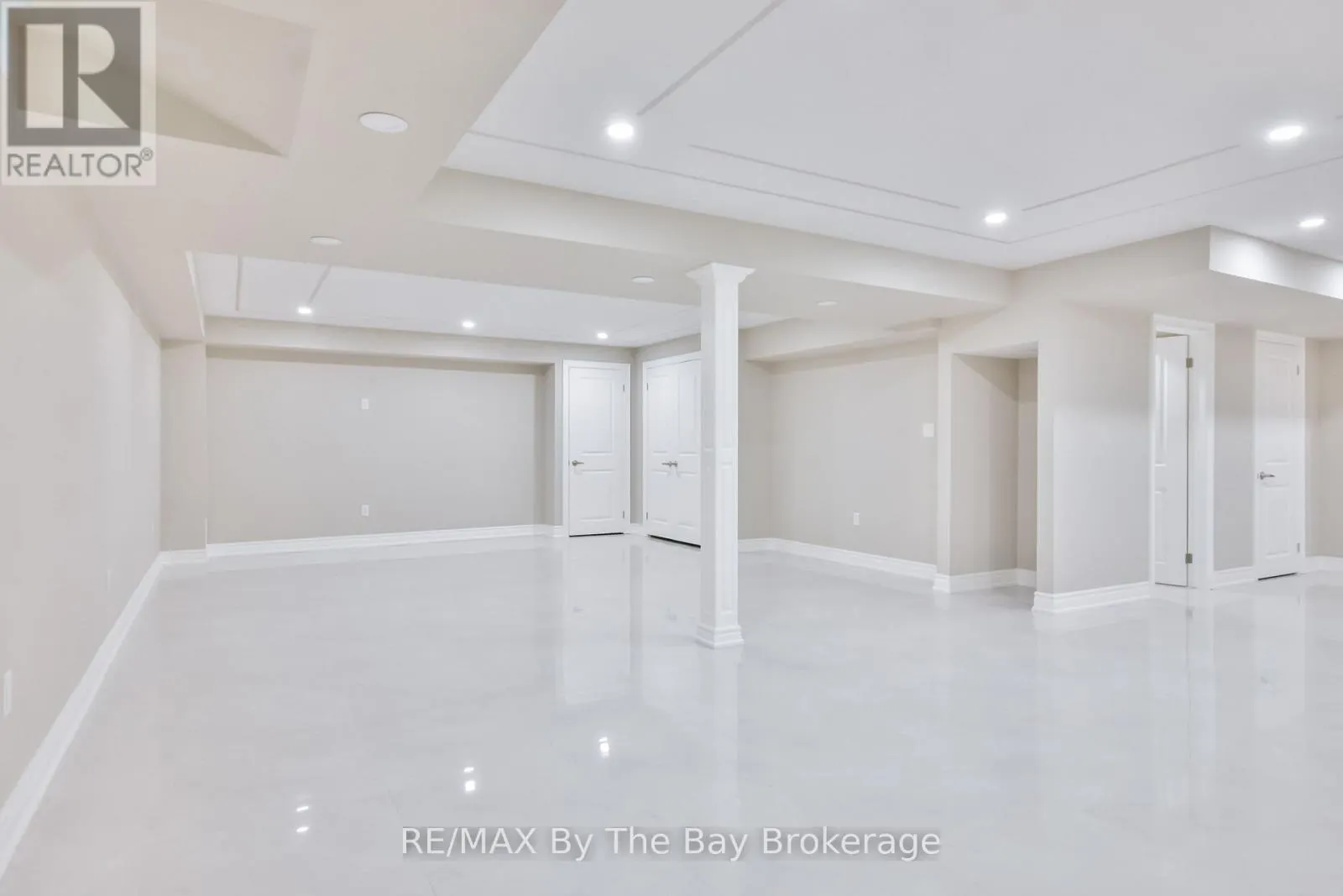 21 AMBER DRIVE