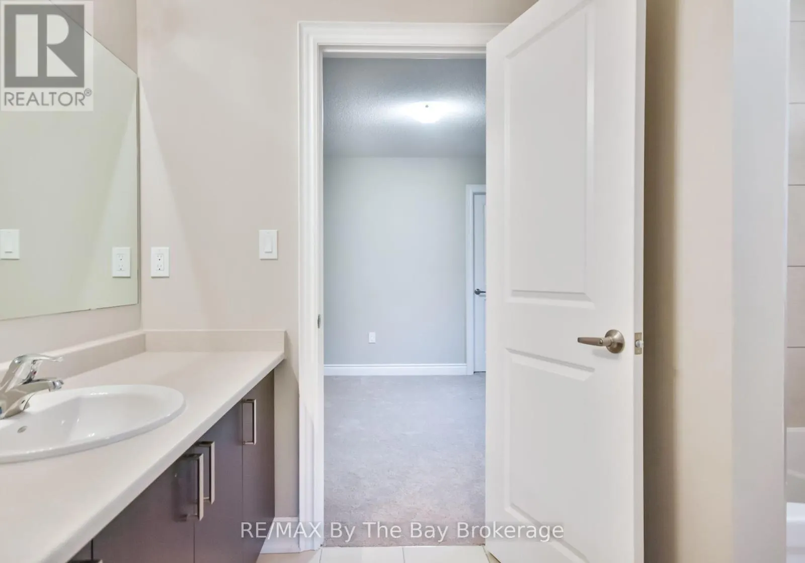 21 AMBER DRIVE