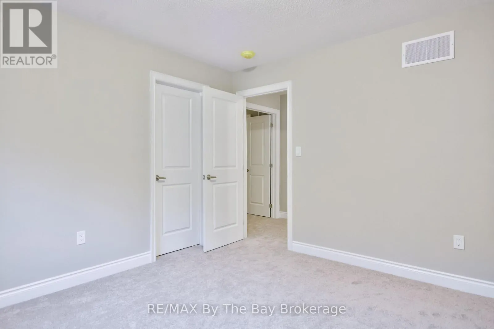 21 AMBER DRIVE
