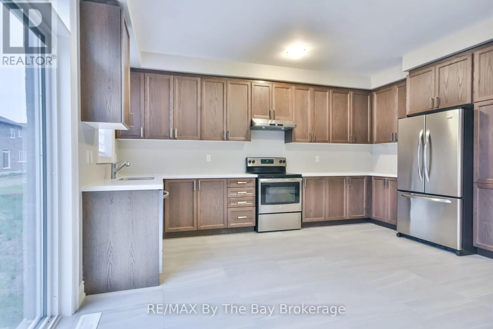 21 AMBER DRIVE