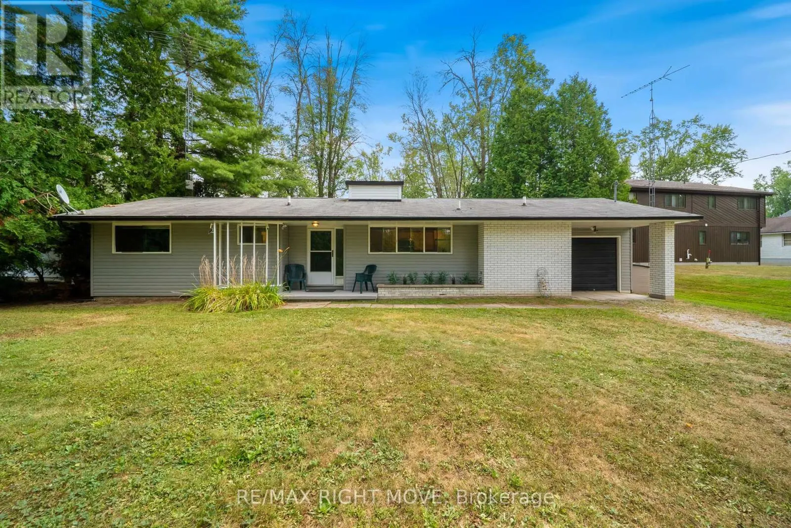 2551 AMIGO DRIVE