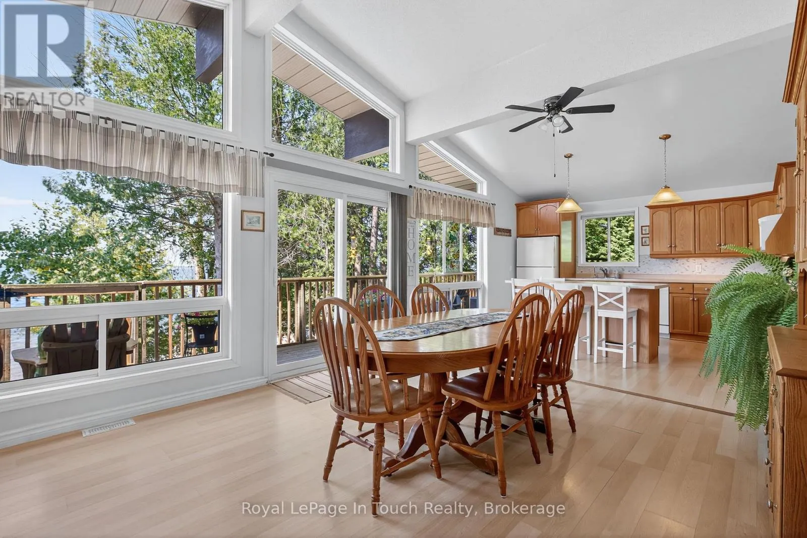 2519 CHAMPLAIN ROAD