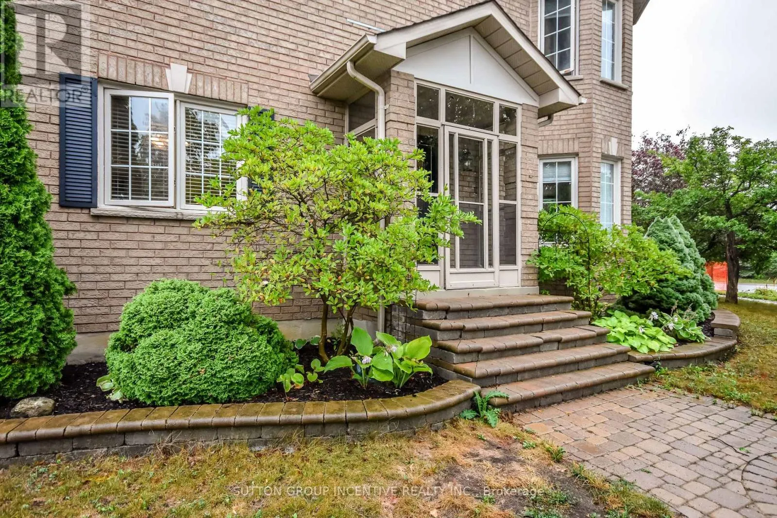 30 BRUCE CRESCENT