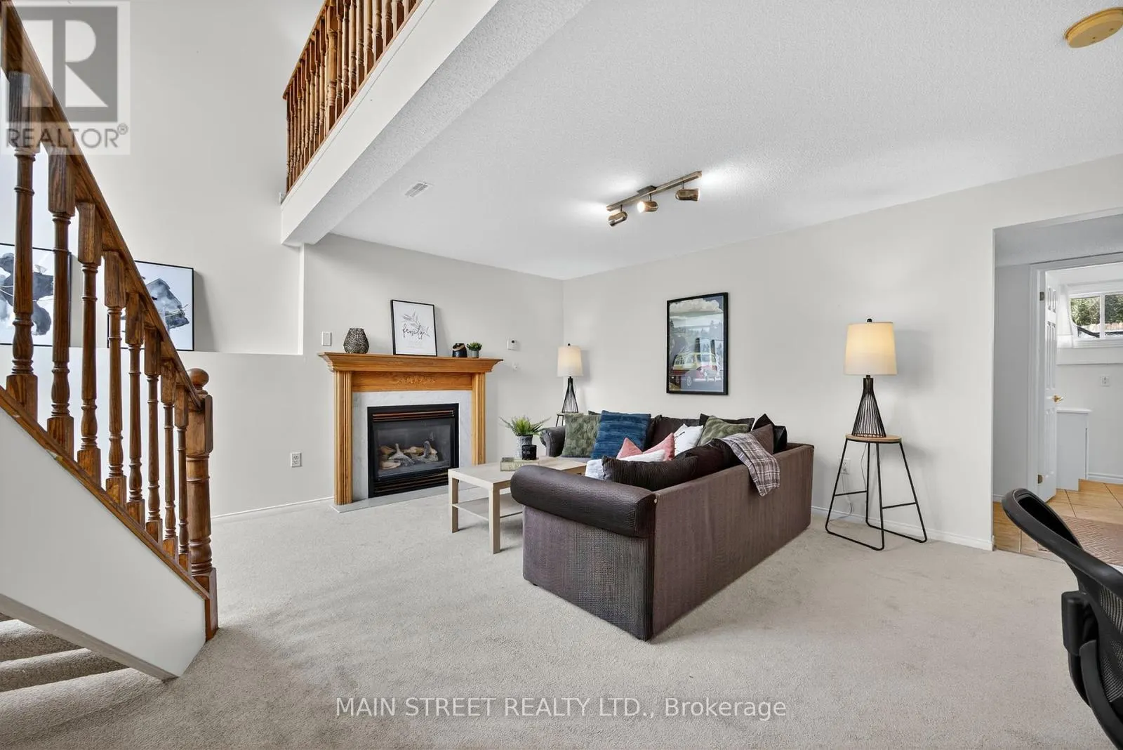 94 SILVER MAPLE CRESCENT