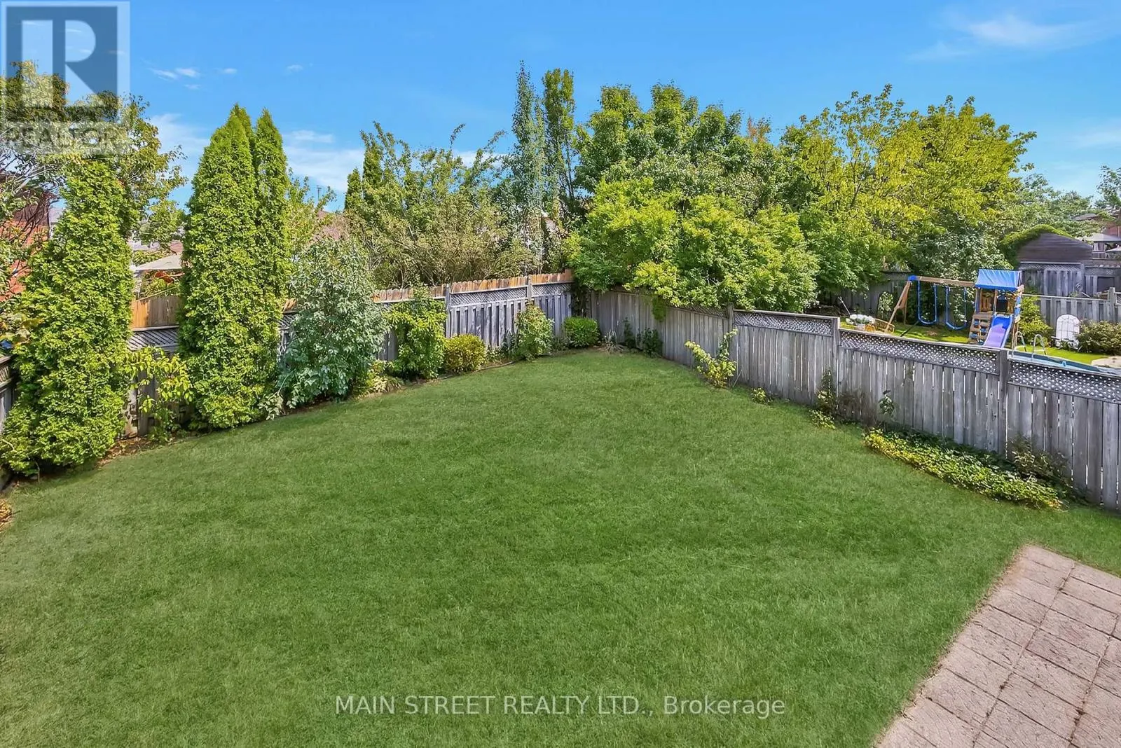 94 SILVER MAPLE CRESCENT