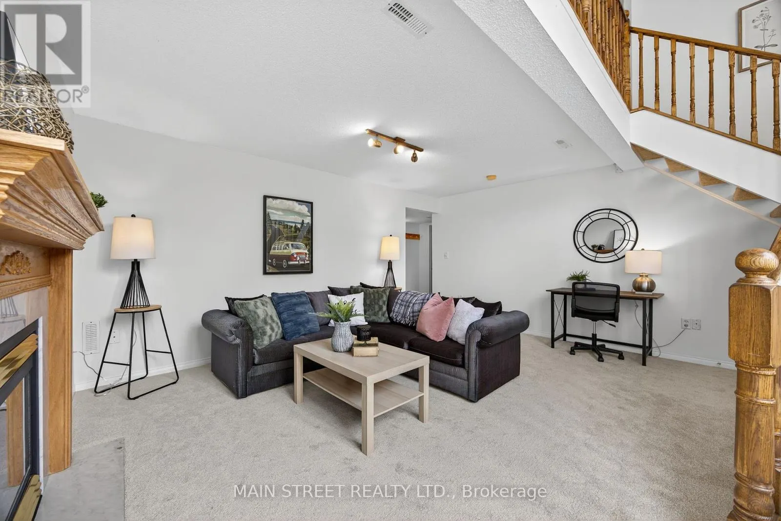 94 SILVER MAPLE CRESCENT
