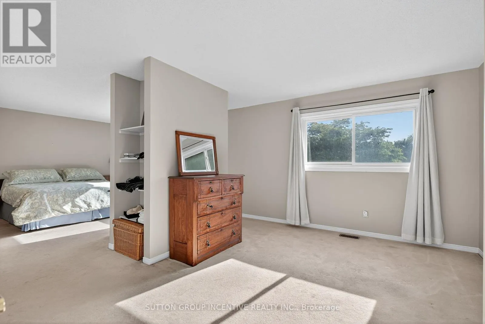25 BRUNTON CRESCENT