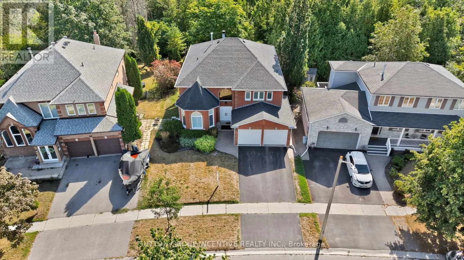 25 BRUNTON CRESCENT