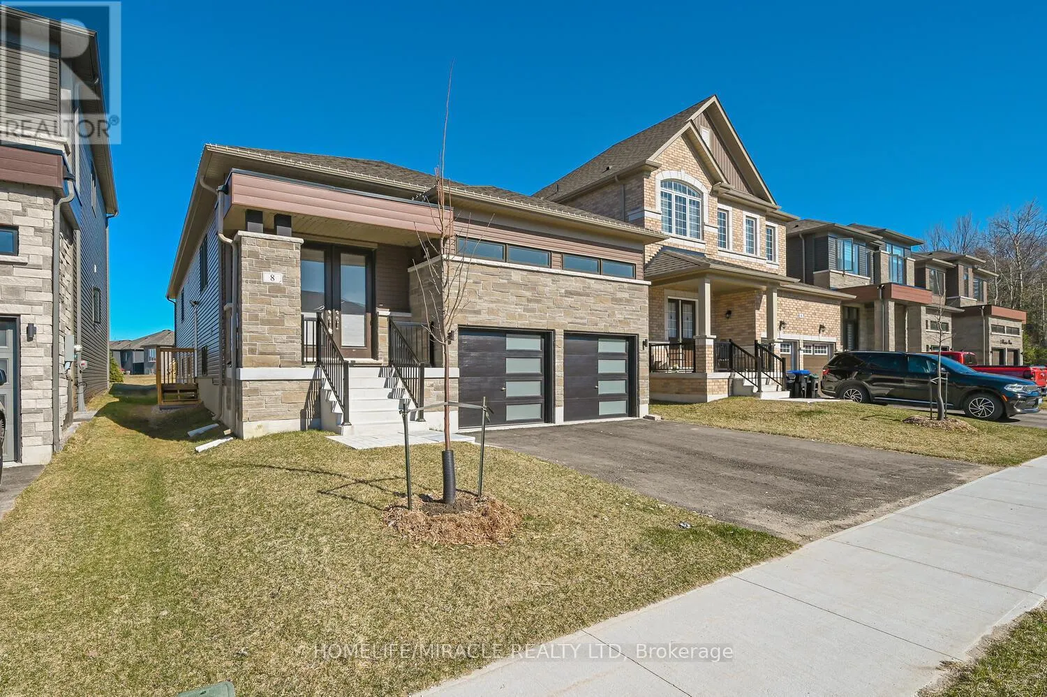 8 BEATRICE DRIVE