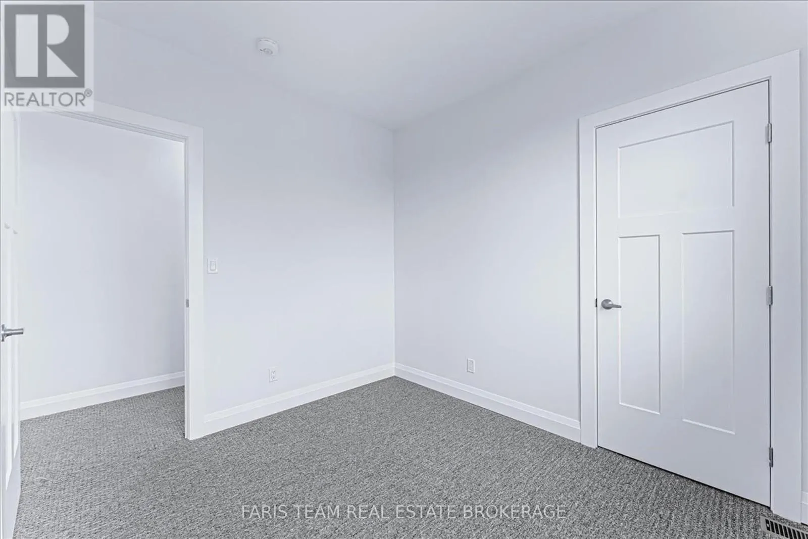 27 JULIA CRESCENT