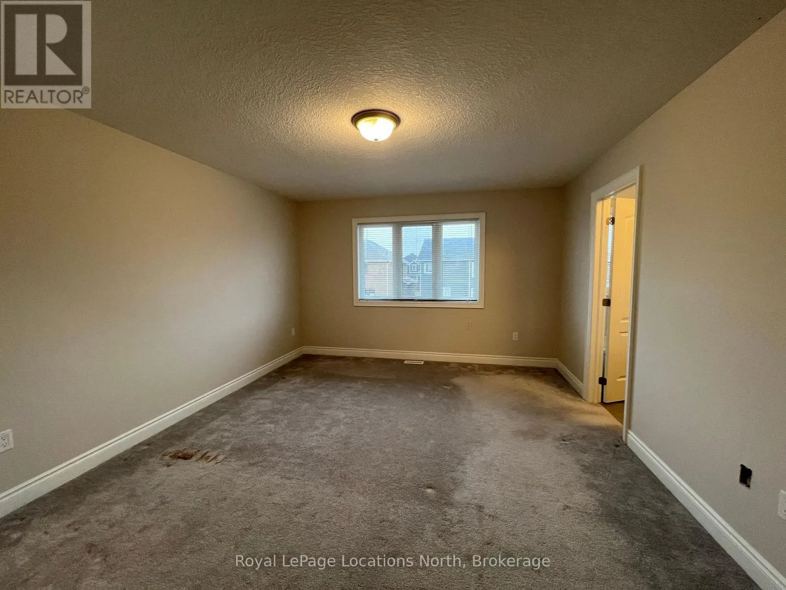 23 LOCKERBIE CRESCENT