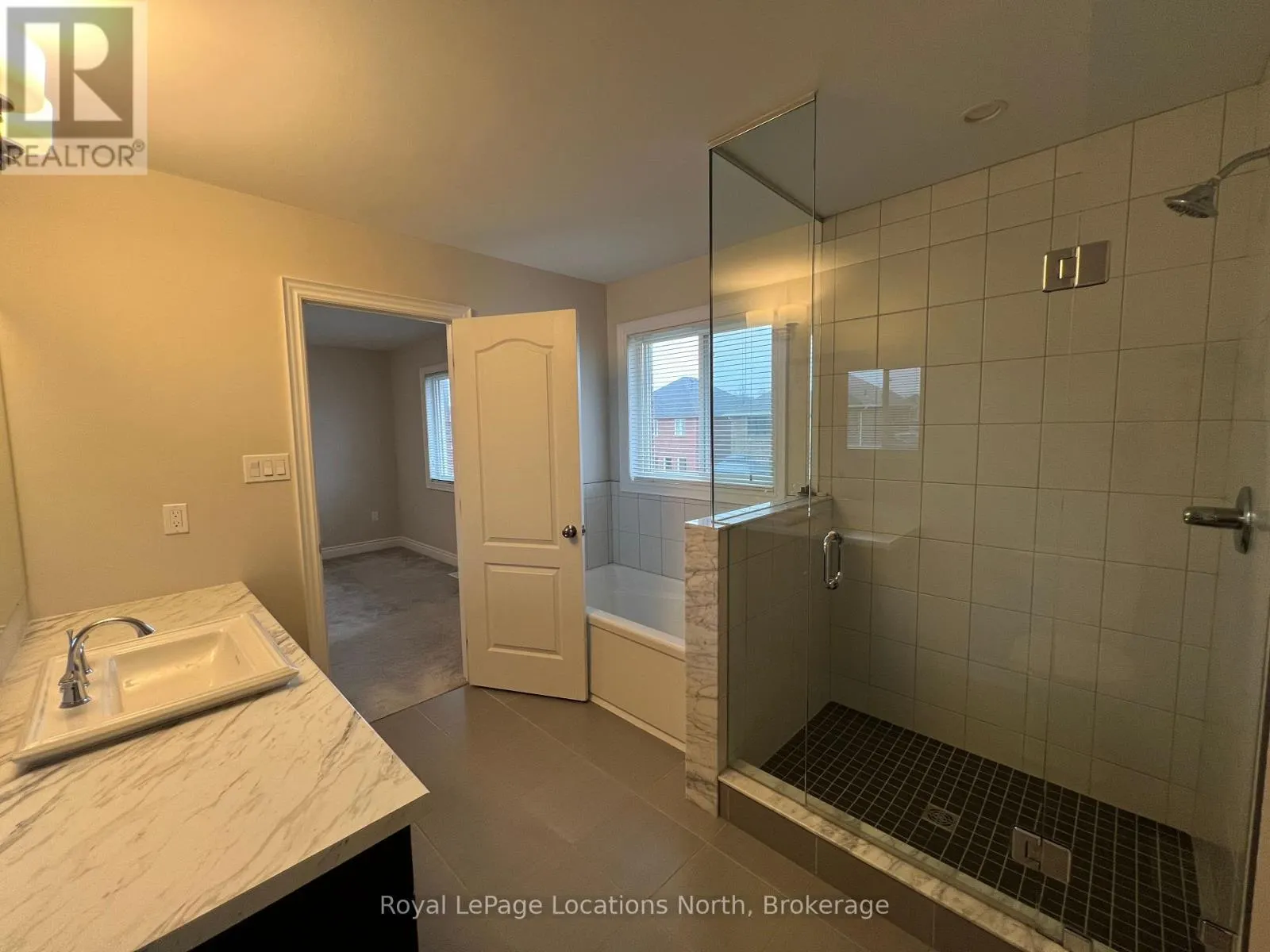 23 LOCKERBIE CRESCENT