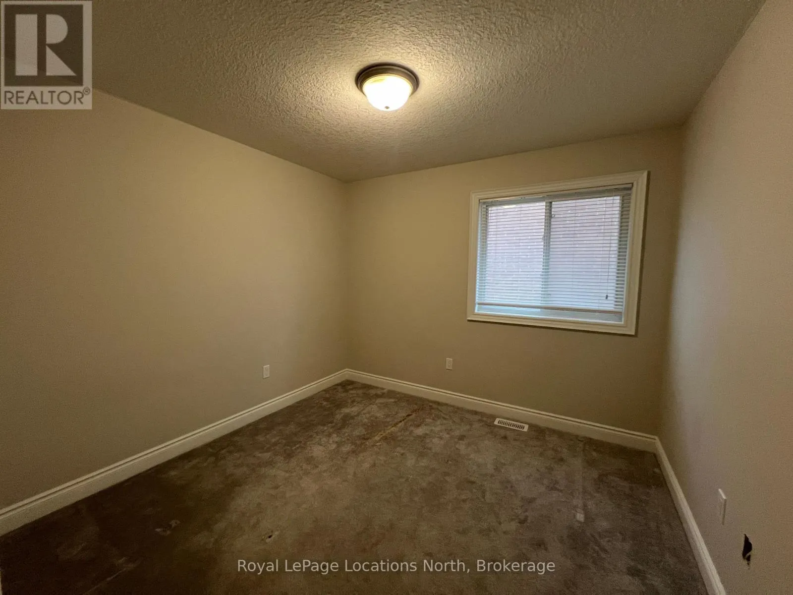 23 LOCKERBIE CRESCENT