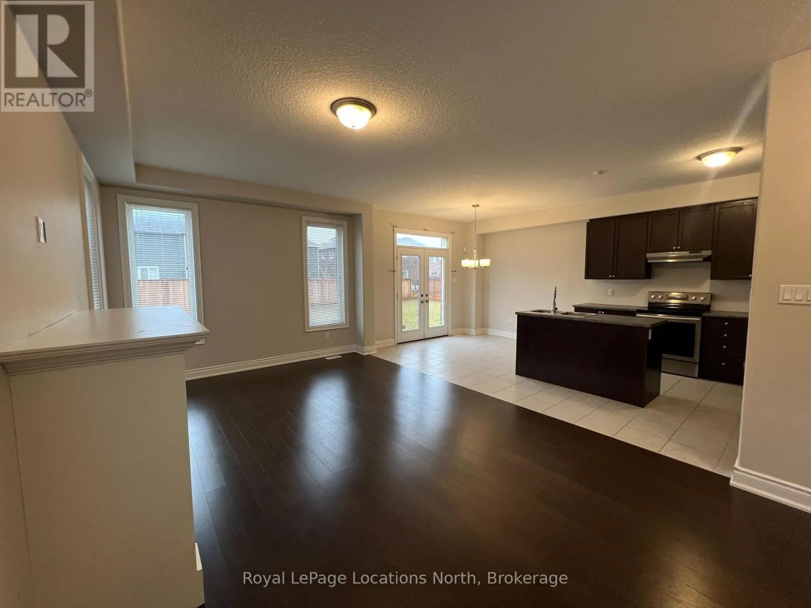23 LOCKERBIE CRESCENT