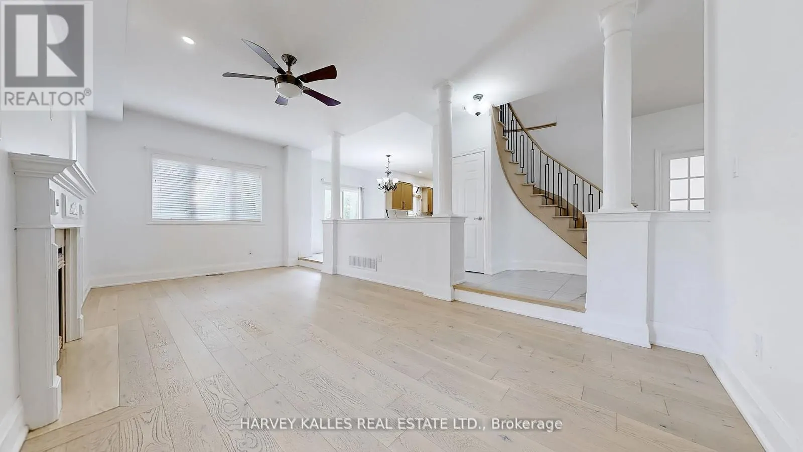 13 OAKSIDE COURT