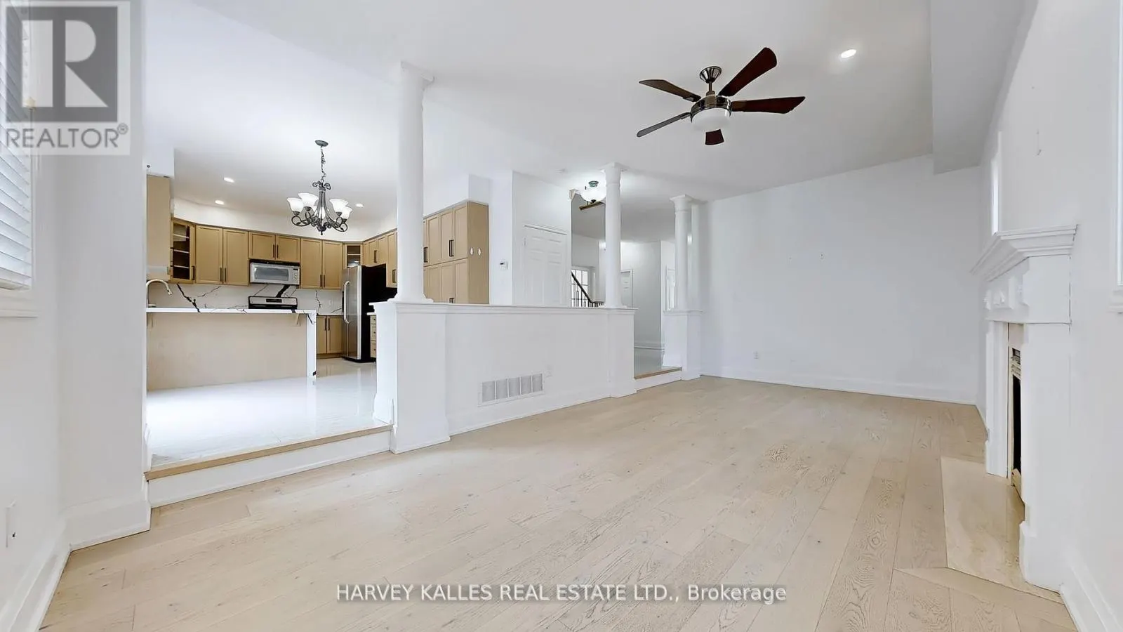 13 OAKSIDE COURT