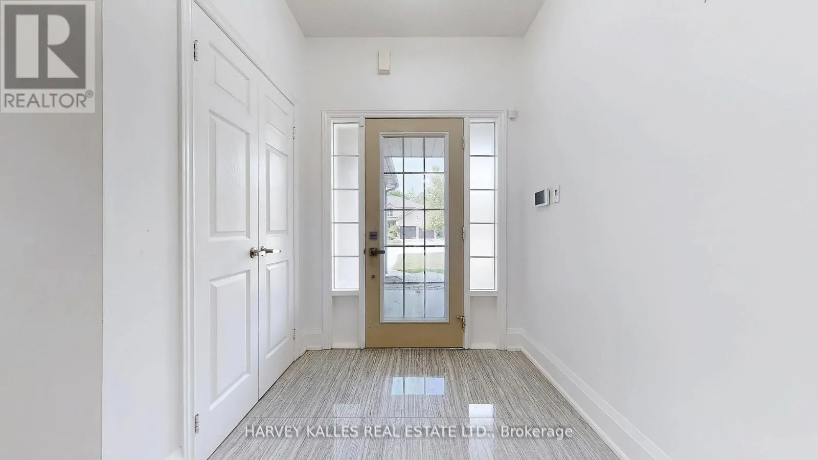 13 OAKSIDE COURT
