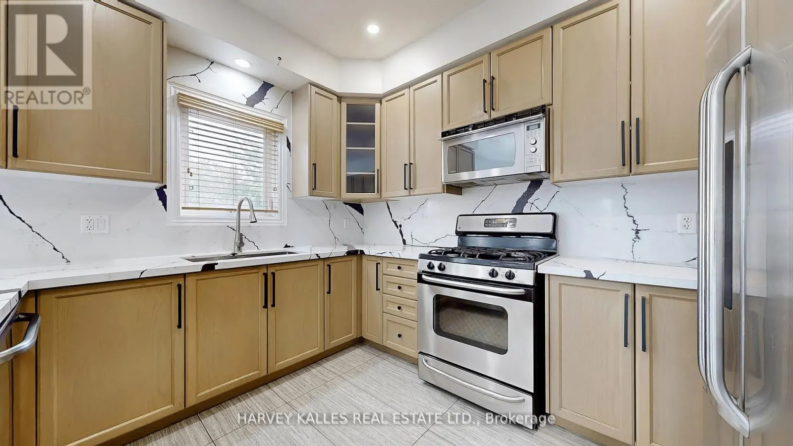 13 OAKSIDE COURT