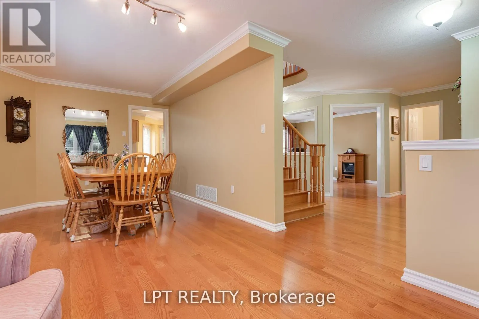 25 DUNNETT DRIVE