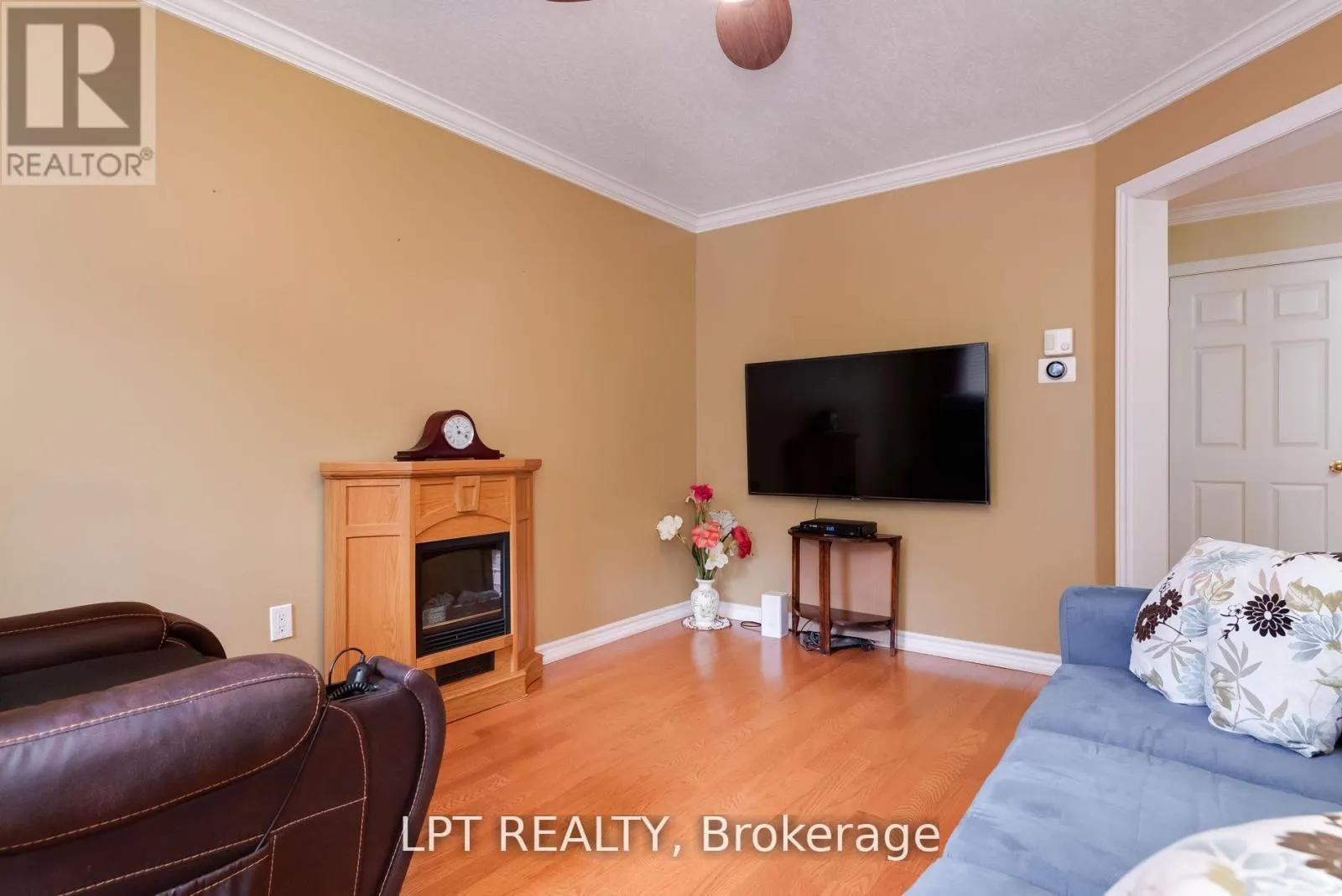 25 DUNNETT DRIVE