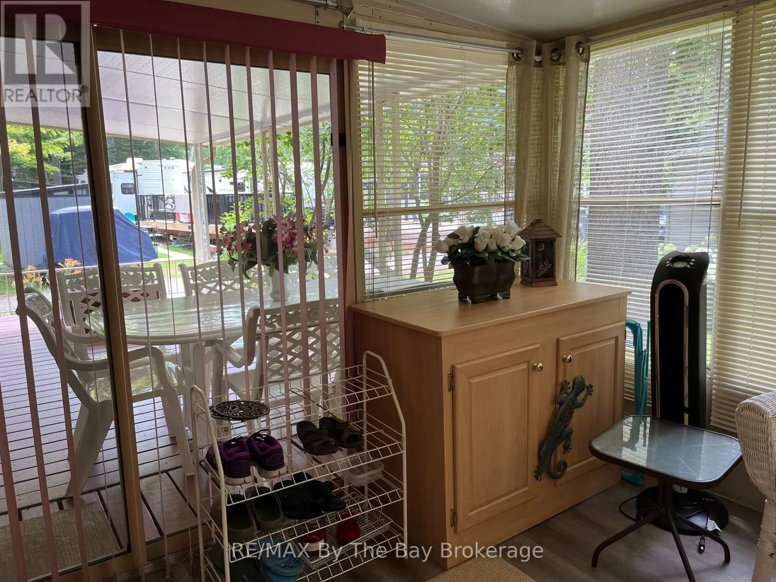 247 - 85 THEME PARK DRIVE, #247