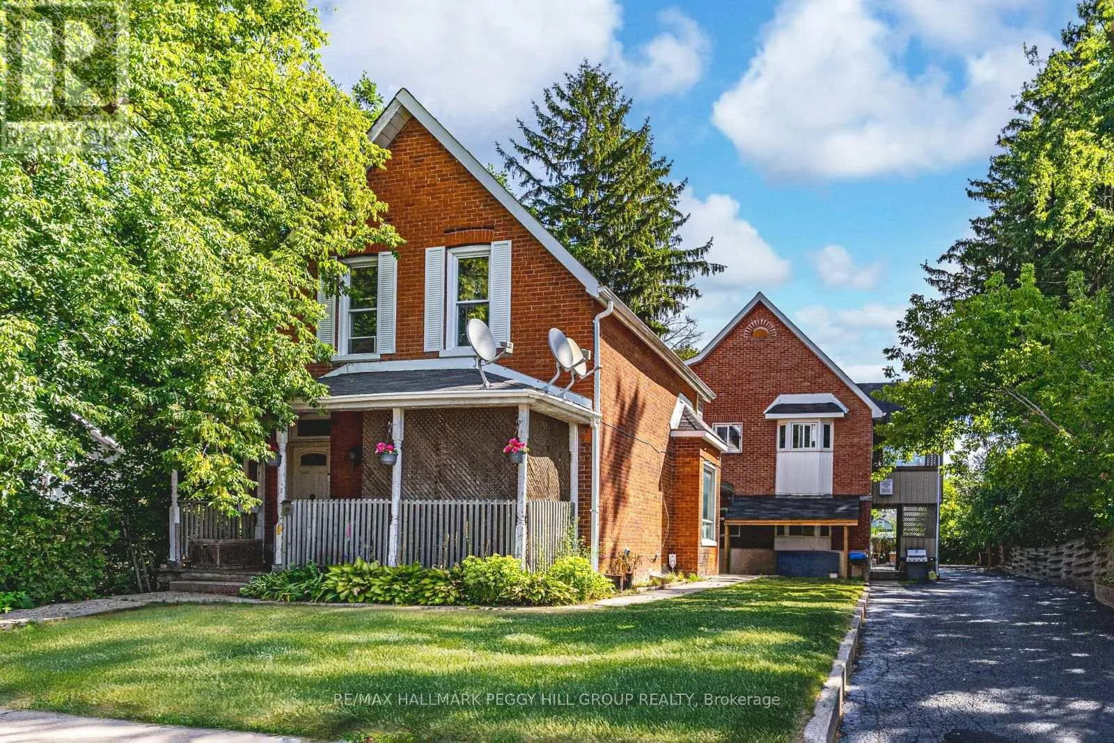 81 INNISFIL STREET
