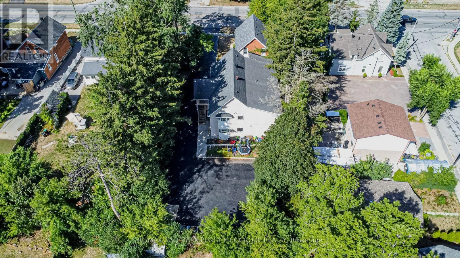 81 INNISFIL STREET