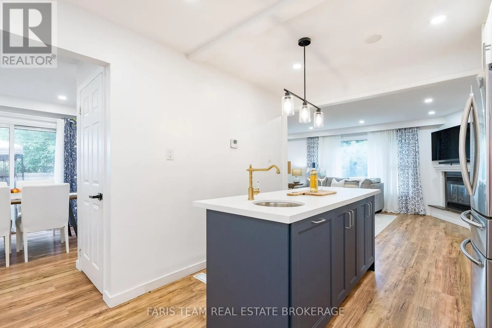 4B OAK STREET