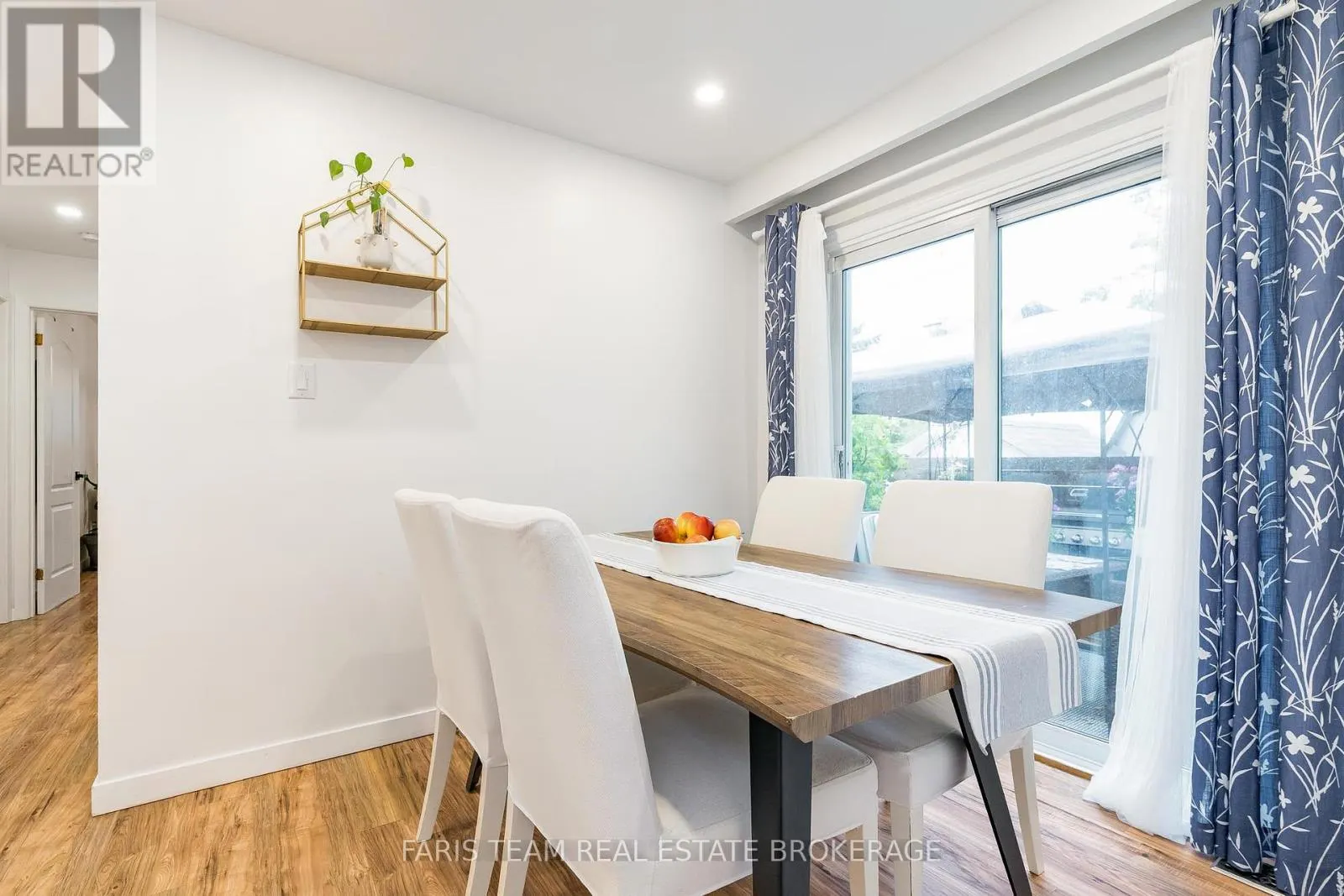 4B OAK STREET