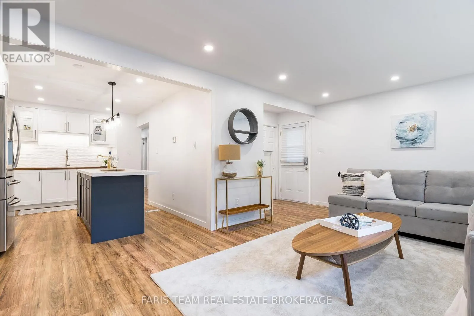 4B OAK STREET