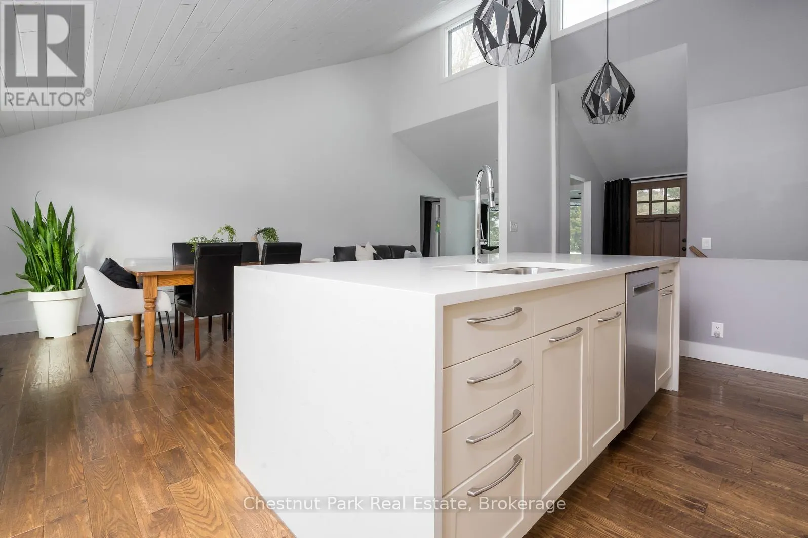 2890 NOTTAWASAGA CONC 10 N