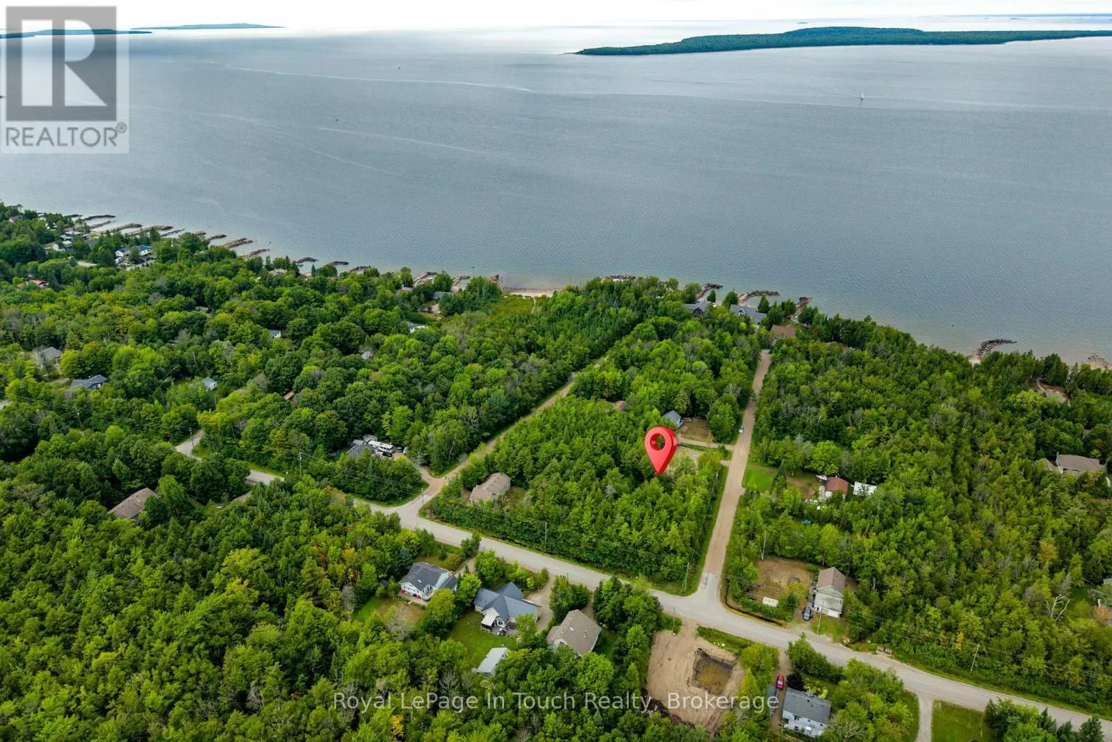 LT 484 TOMAHAWK CRESCENT