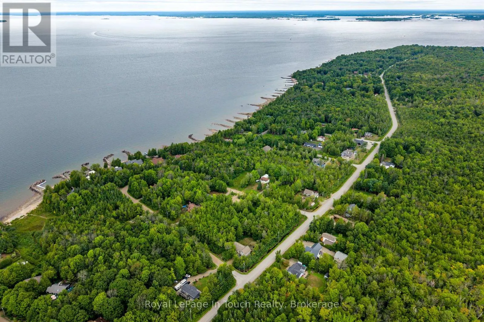 LT 484 TOMAHAWK CRESCENT
