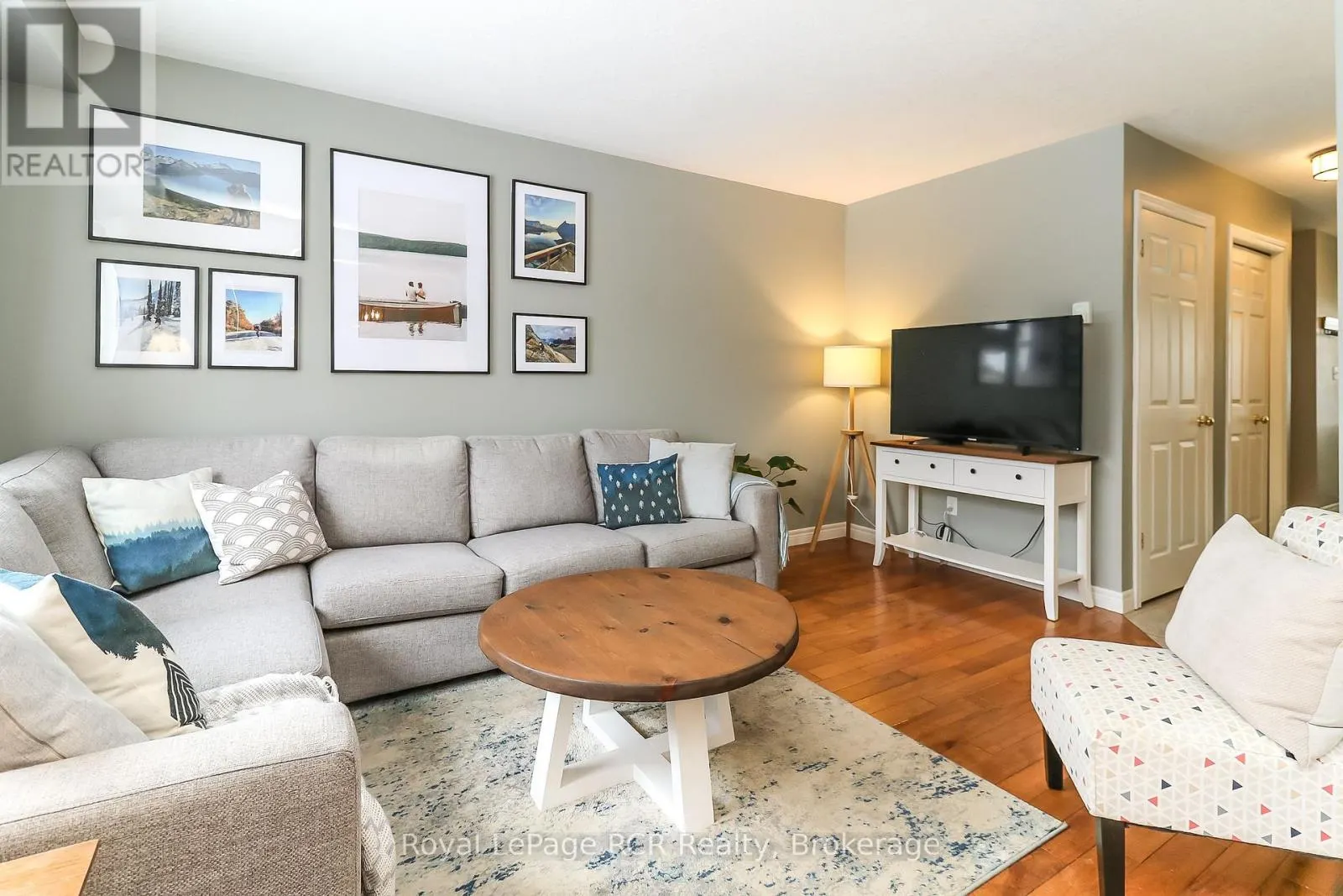50 HIGHLANDS CRESCENT