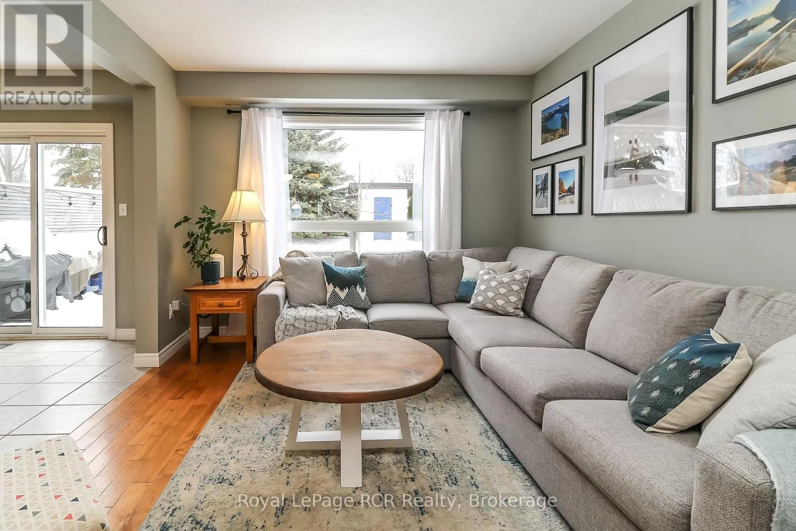 50 HIGHLANDS CRESCENT