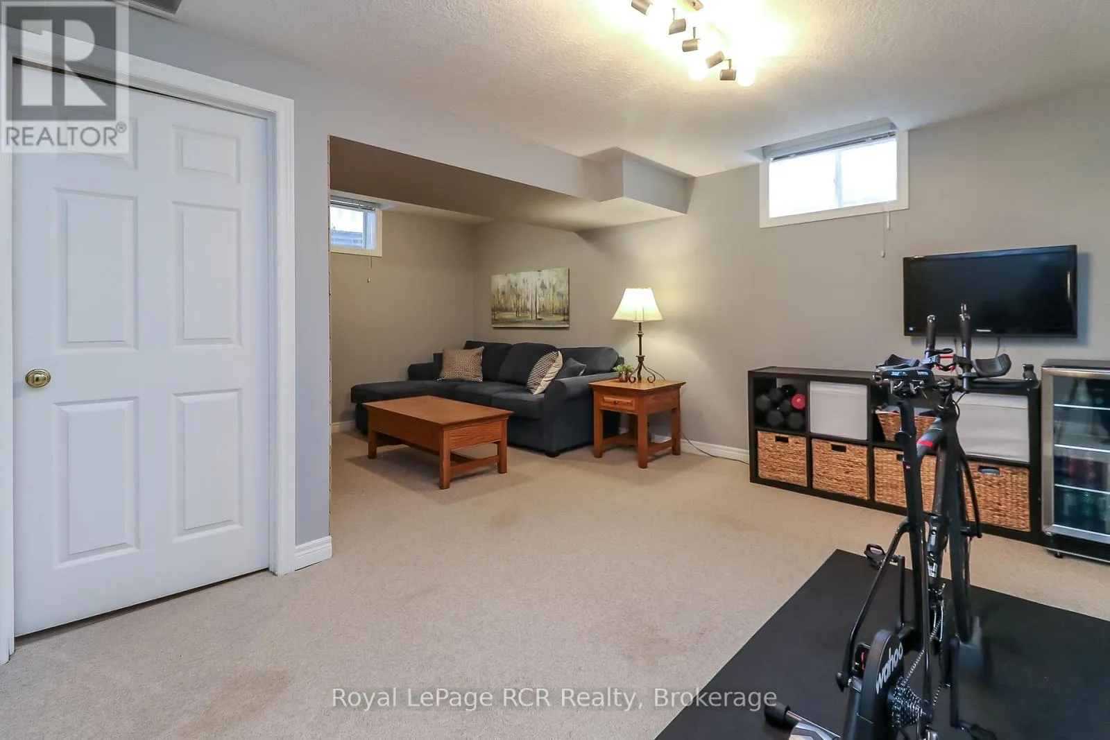 50 HIGHLANDS CRESCENT