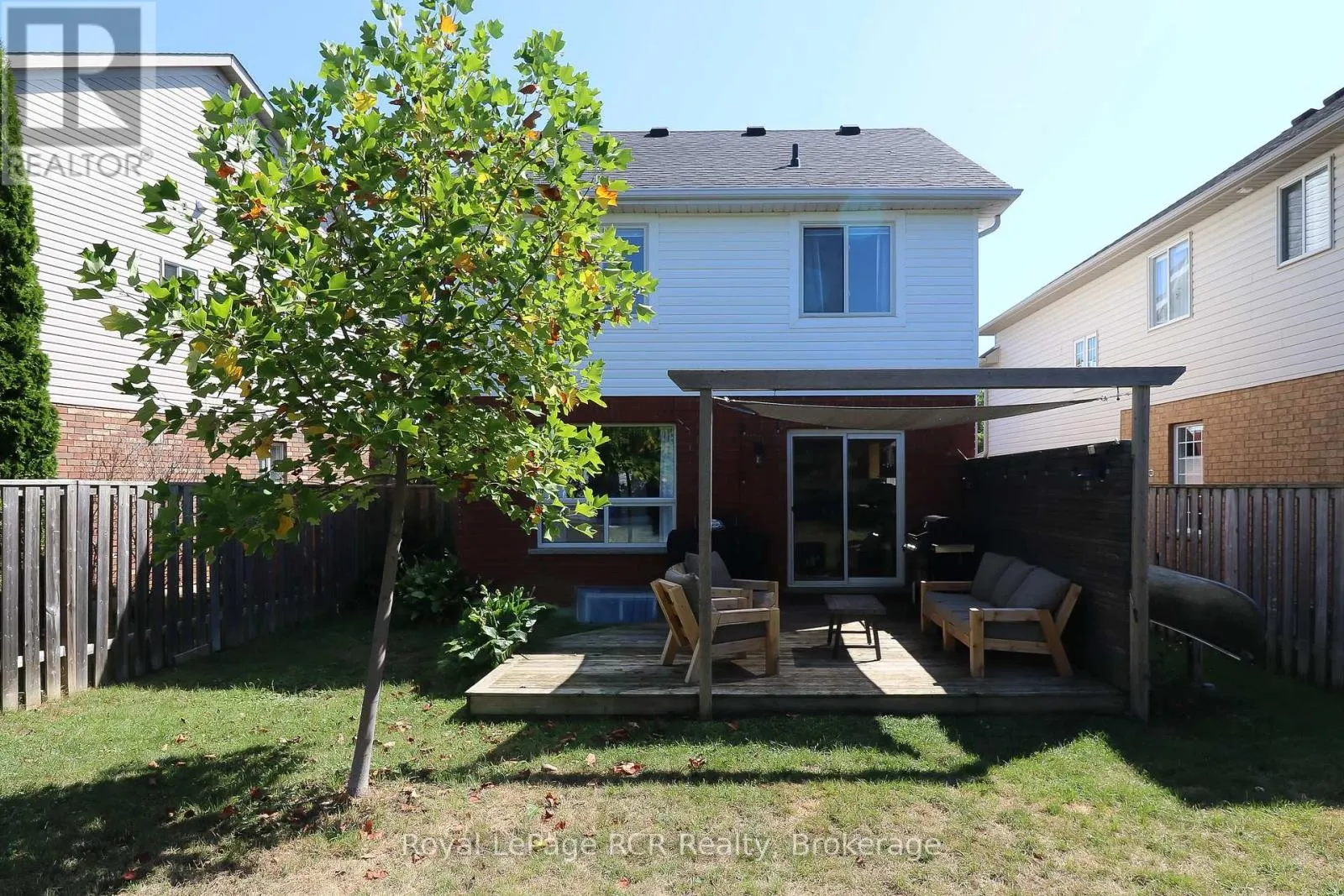 50 HIGHLANDS CRESCENT