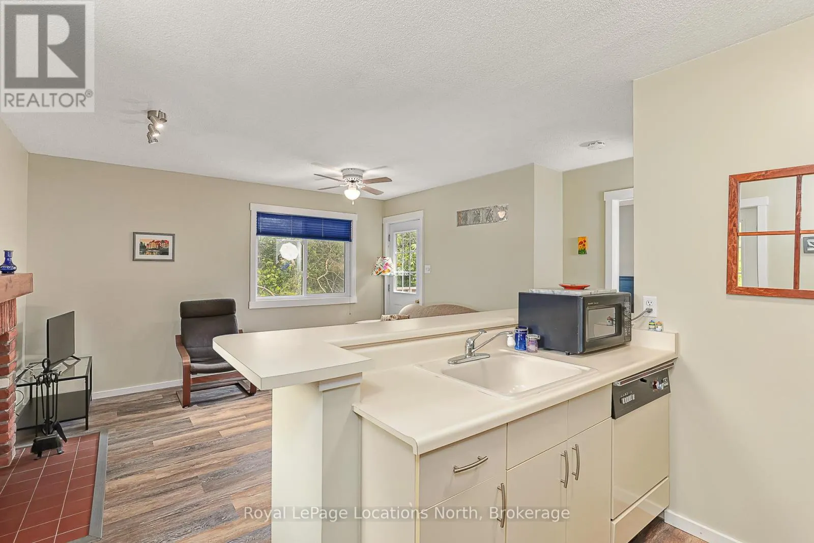47 - 19 DAWSON DRIVE, #47